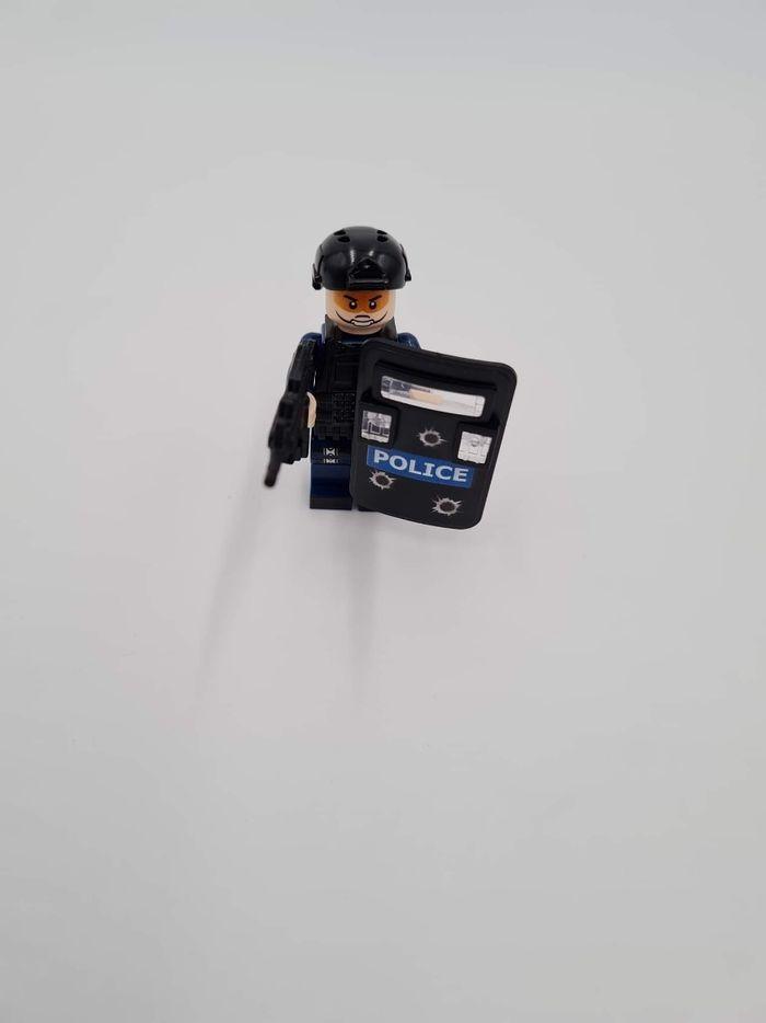 Minifigurine Police CRS version 1