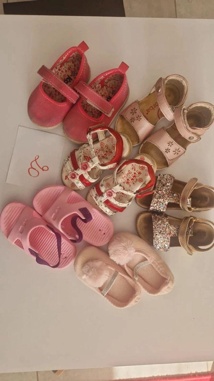 Chaussures, bonnet, accessoires bébé fille - photo numéro 2