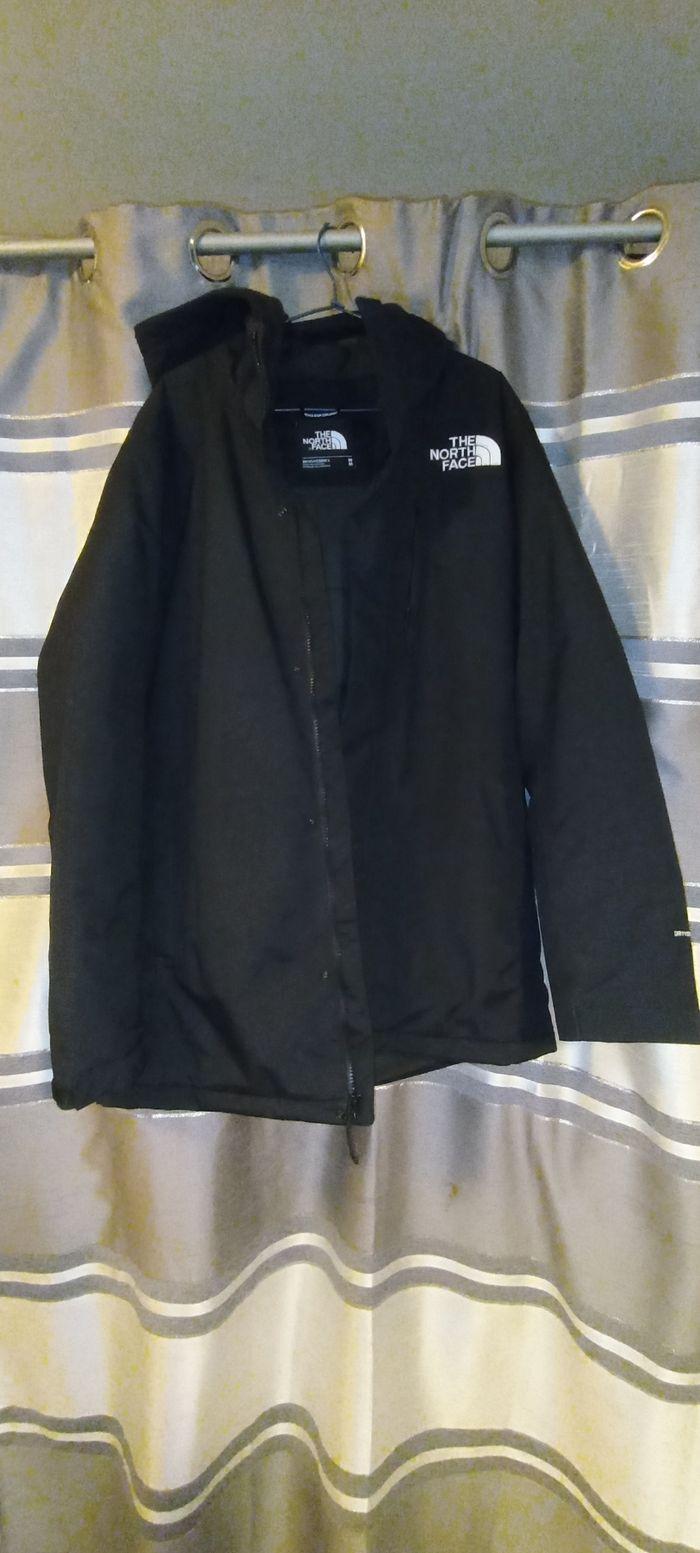 Blouson the North Face quasi neuf taille grand M - photo numéro 1