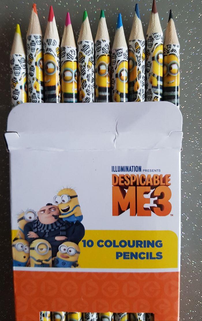 Pack de 10 crayons de couleurs " moi moche et méchant 3". Au choix, Neuf - photo numéro 3