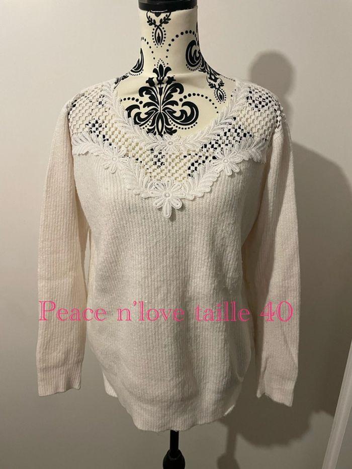 Pull blanc tout doux oversize dentelle col peace n’ love taille 40 - photo numéro 1