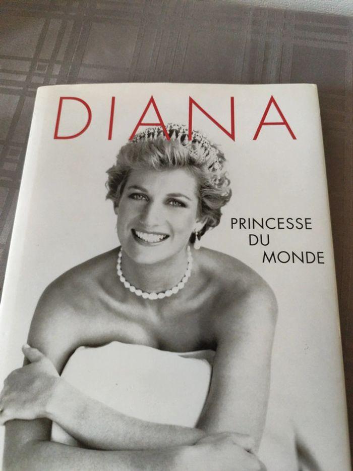 Diana princesse du Monde - photo numéro 2