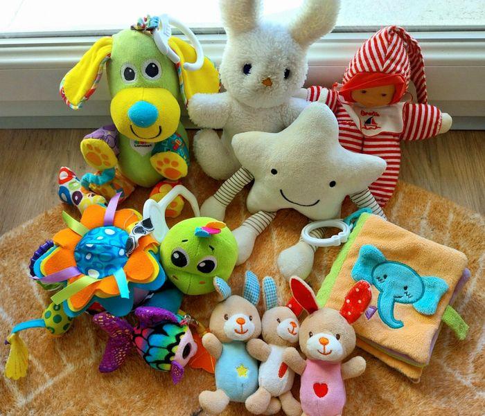 Lot peluches bébé - photo numéro 1