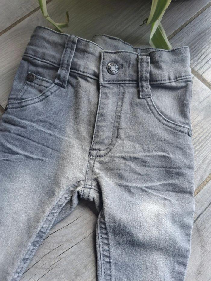 Jeans bébé fille 68 cm 6 mois - photo numéro 2