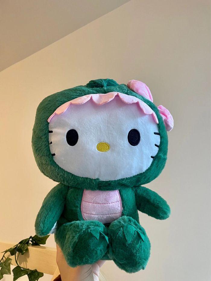 Peluche Hello Kitty déguisement dinosaure - photo numéro 1