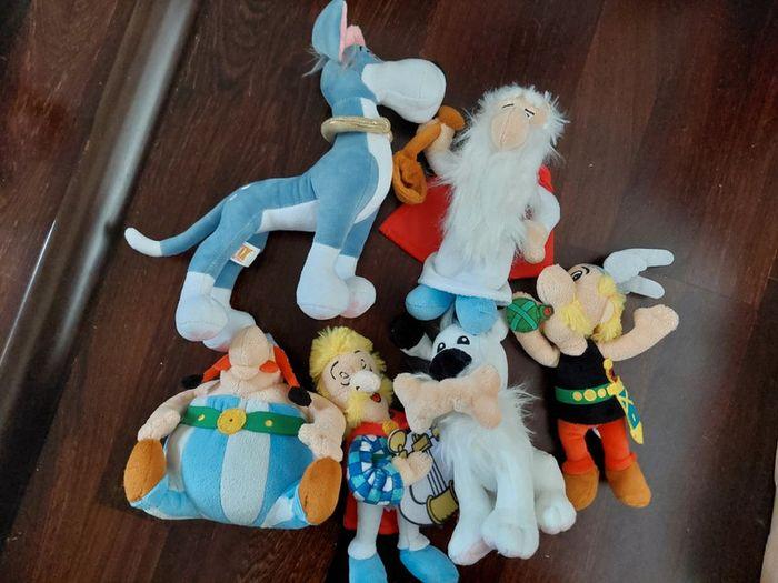 Lot peluches Asterix