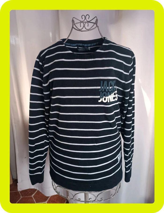 Pull jack et Jones taille 40/42 - photo numéro 1