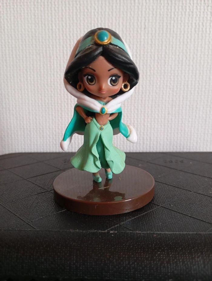 Figurine Jasmine en mode hiver  Disney - photo numéro 1