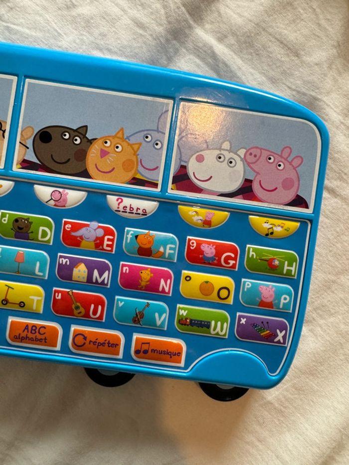 Jeu interactif le bus alphabet peppa pig - photo numéro 6