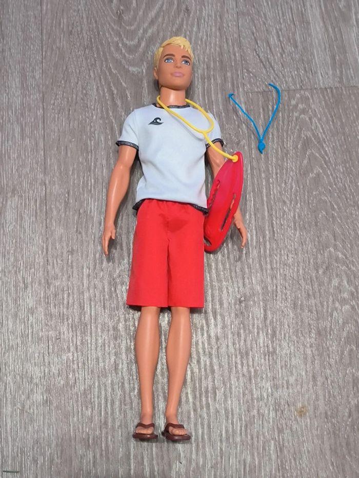 Mattel barbie Ken FXP04 maître nageur sauveteur en mer - photo numéro 1