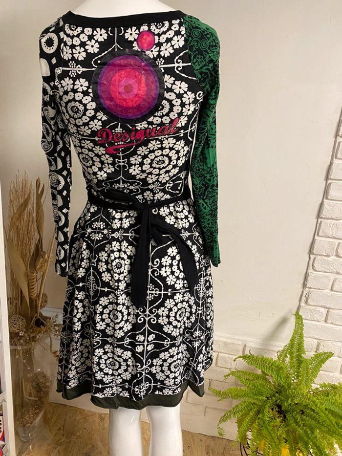 Robe desigual taille M - photo numéro 2