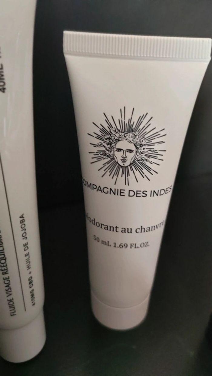 Lot de produits de beauté - photo numéro 3