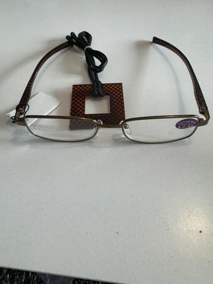 Lunettes de lecture plus collier - photo numéro 1