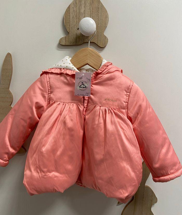 Manteau petit bisous rose 12mois type doudoune. Très bon état 10€