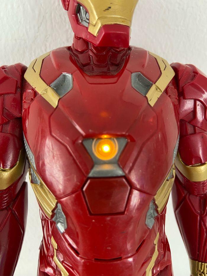 Iron man parlante et effets spéciaux - photo numéro 7