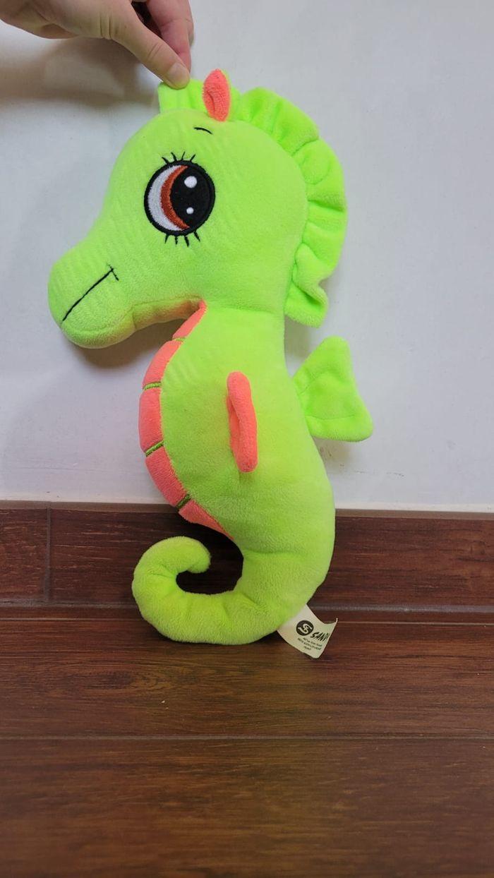 Peluche Hippocampe fluo - photo numéro 2