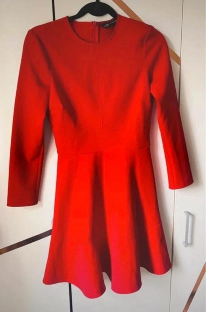 Robe très bon état Zara XS - photo numéro 1