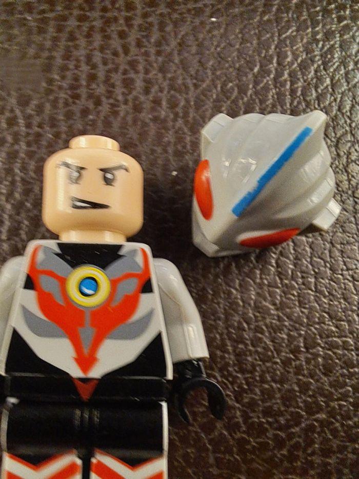 Figurine Lego compatible Ultraman - photo numéro 8