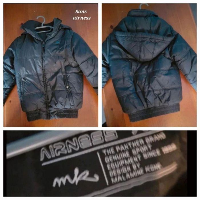 Blouson airness 8 ans parfait etat