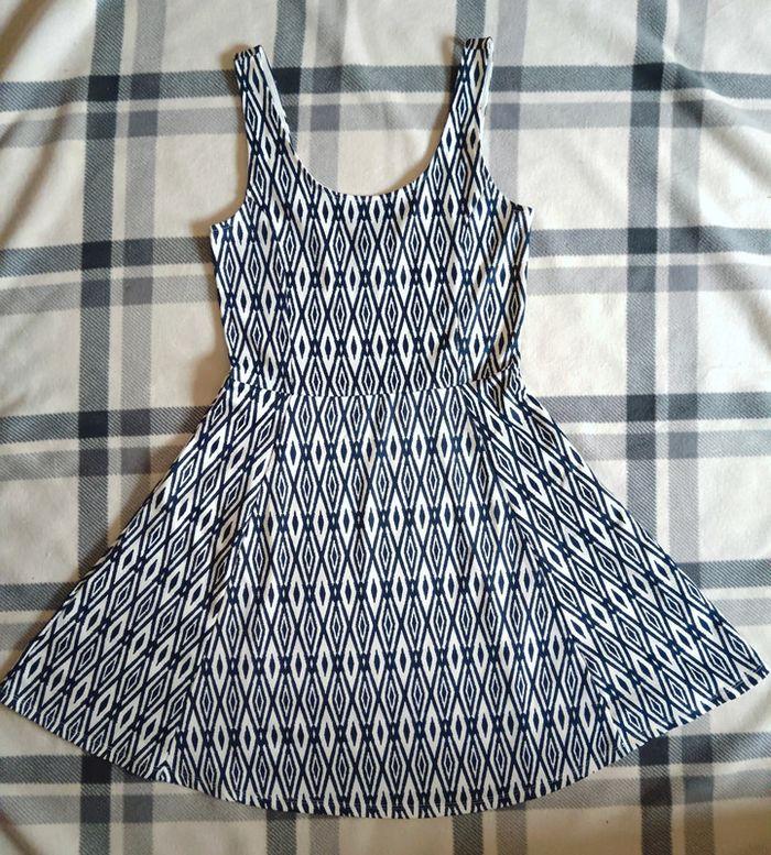 Robe à motif bleu h&m taille m - photo numéro 2