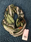 Foulard naf naf neuf