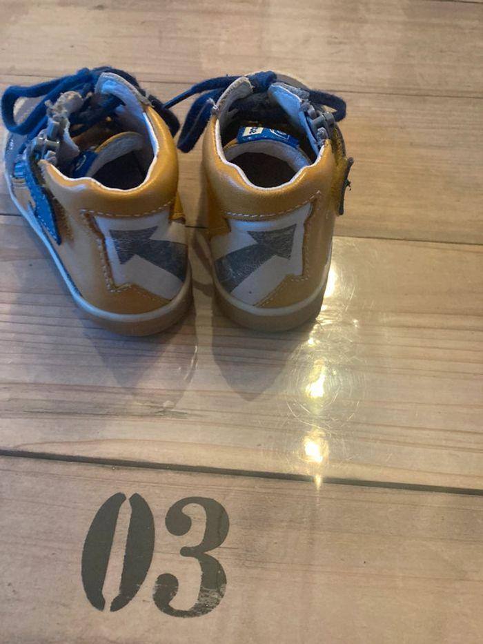 Chaussures baby botte taille 22 - photo numéro 3