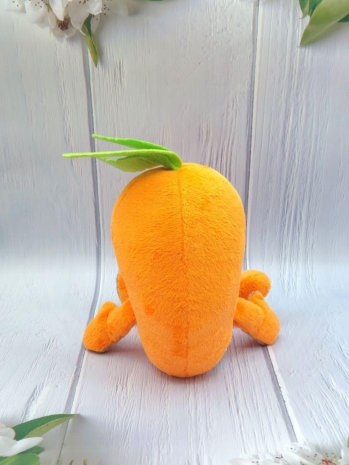 Peluche doudou légume carotte orange vert marron GOODNESS GANG TCC global 24 cm - photo numéro 2