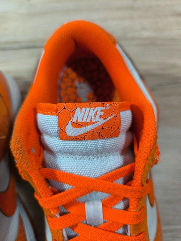 Dunk low cracked orange pointure 42,5 comme neuves - photo numéro 6