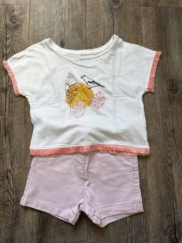 Lot short rose/t-shirt 2ans - photo numéro 1