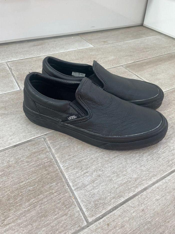 Chaussures slip on Vans Cuir noir - photo numéro 1