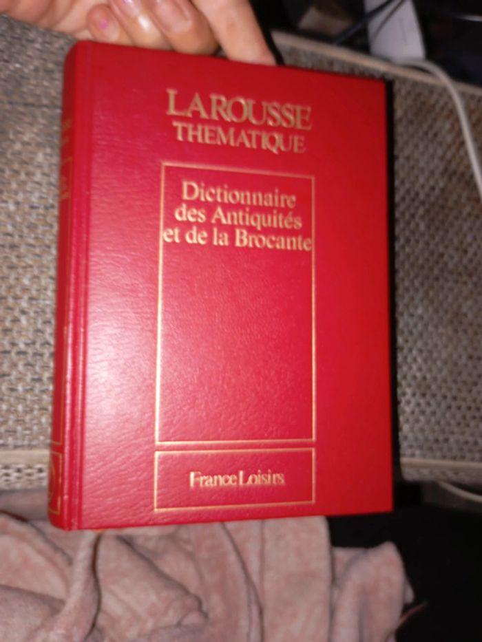 Dictionnaire Larousse des antiquités - photo numéro 2