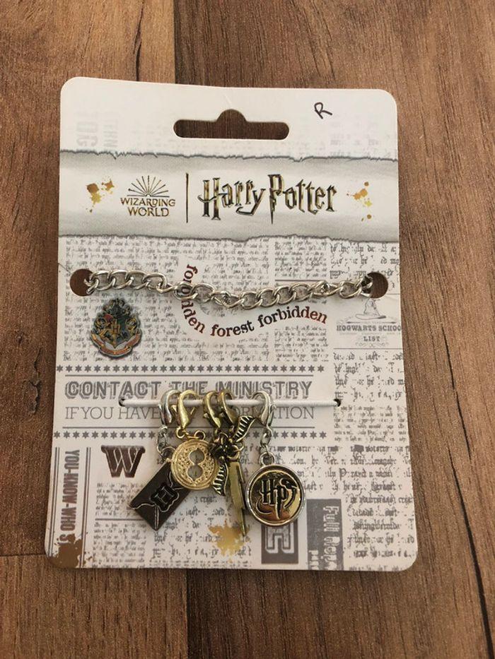 Bracelet Harry Potter avec 5 charms - photo numéro 1