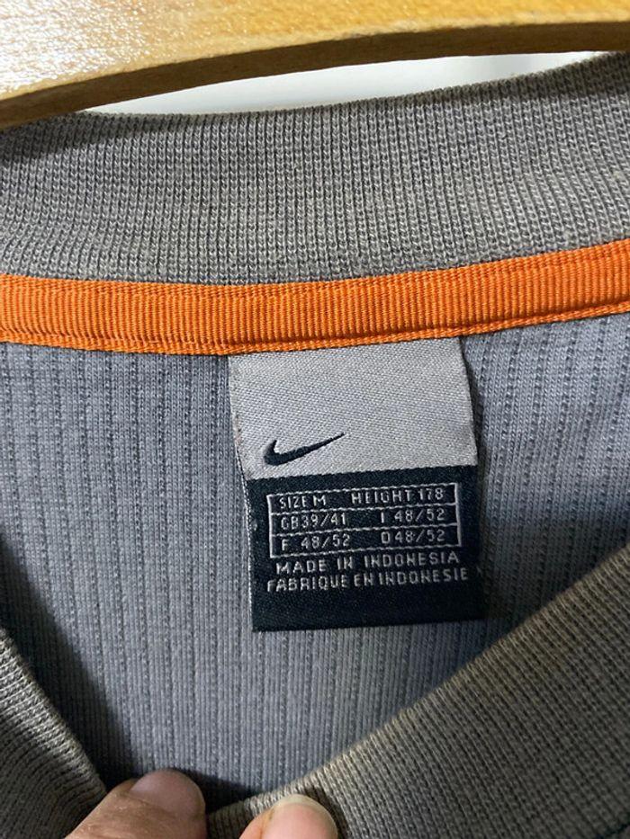 Pull Nike vintage. Taille 48/52 - photo numéro 3