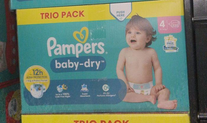 135 couches Pampers baby dry taille 4 - photo numéro 1