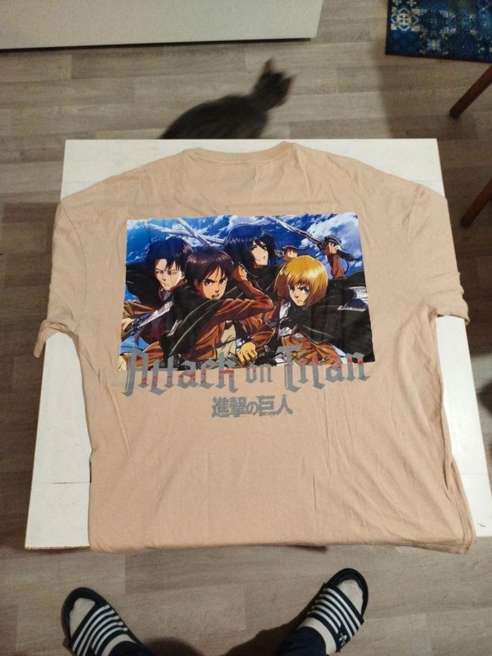 T-shirt manche courte attack on titans - photo numéro 1