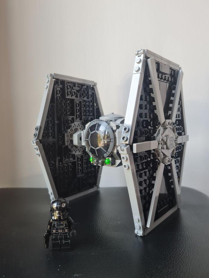 LEGO Star Wars Chasseur TIE - photo numéro 1