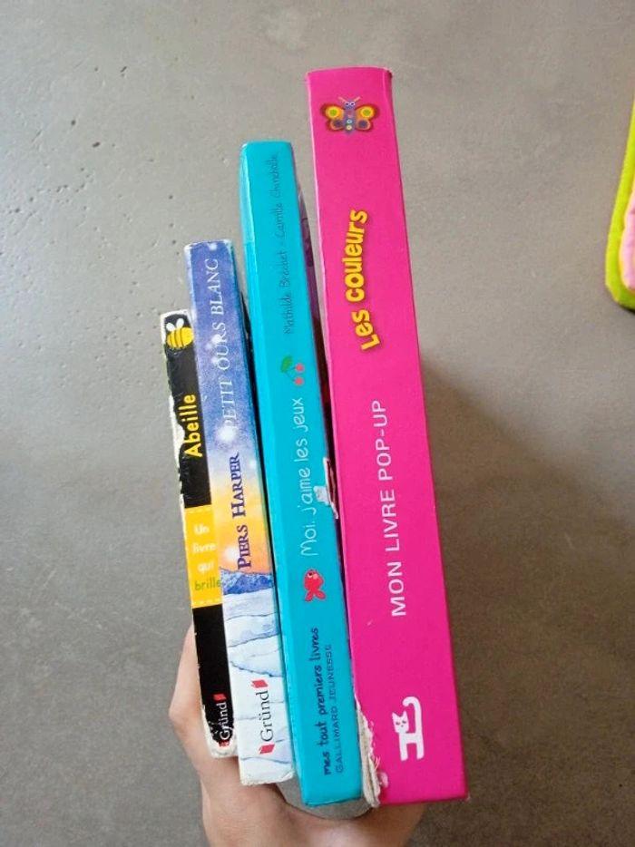 Lot 7 livres pour bébé/jeunes enfants - photo numéro 3