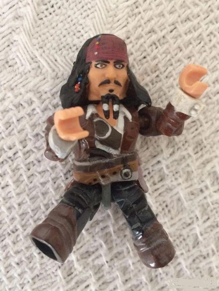 Figurine Pirates des Caraïbes. Jack Sparrow - photo numéro 3