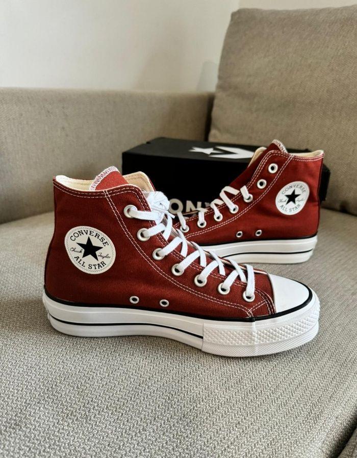 Converses Chuck Taylor All-Star pointure 38 - photo numéro 3