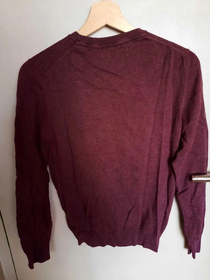 Pull Celio bordeaux T.S,  très bon etat - photo numéro 3