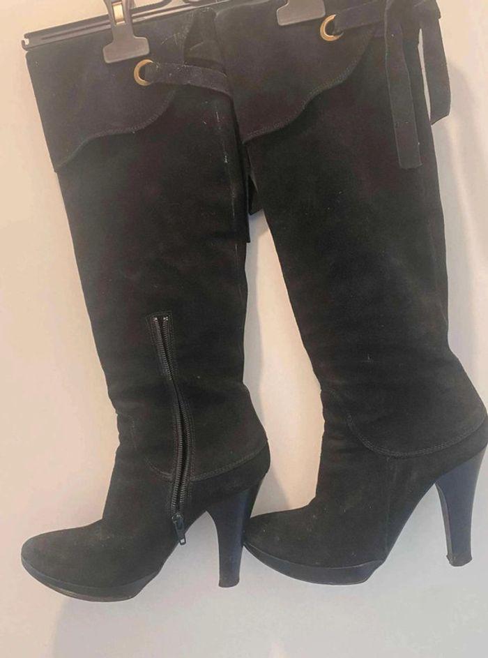 Très  jolie bottes - photo numéro 2