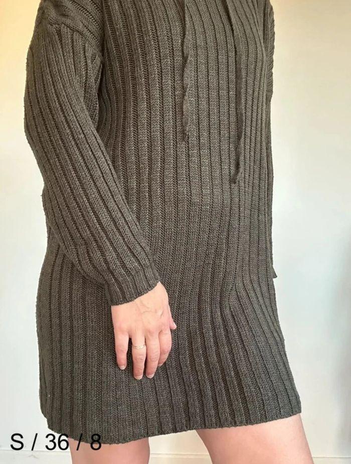 Robe pull kaki à capuche – Confortable, taille 36/38, très bon état 💖 - photo numéro 6