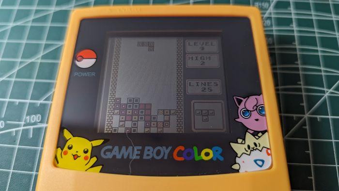 Gameboy color édition Pokémon Pikachu - photo numéro 2