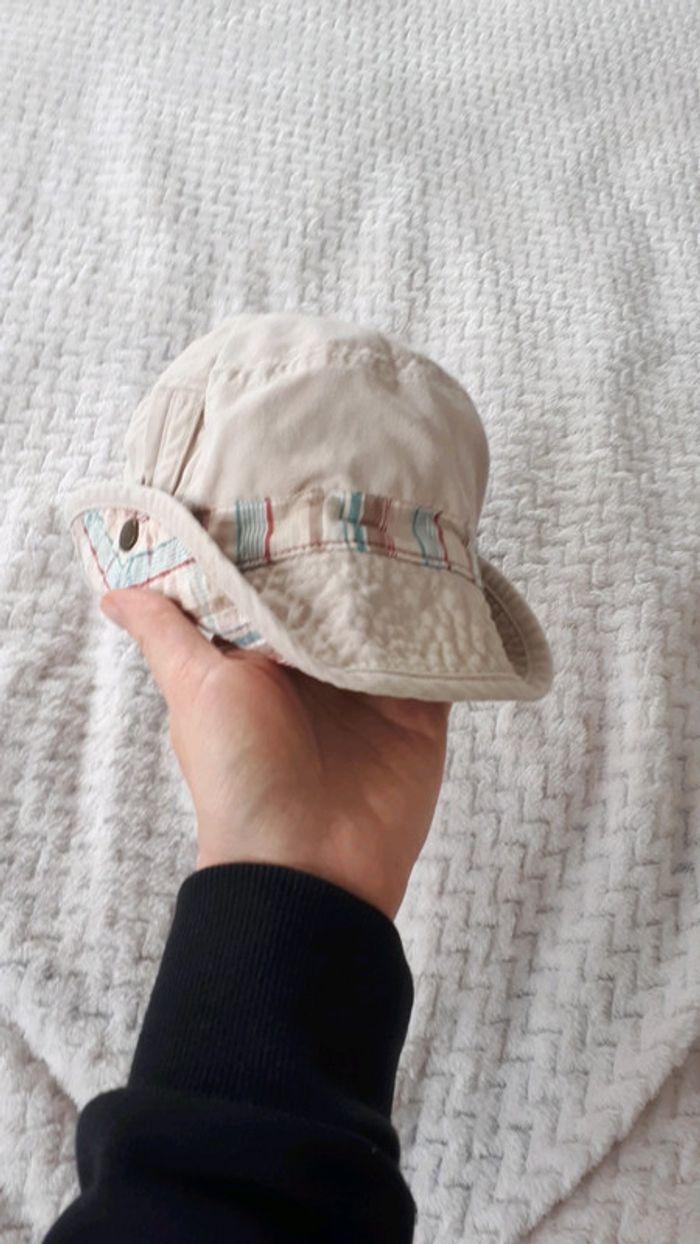 Chapeau beige et motif carreaux taille - photo numéro 7