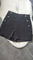 Short noir sympa T34 2 poches toit neuf