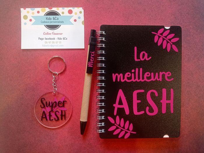 Ensemble carnet stylo er porte clé Super AESH