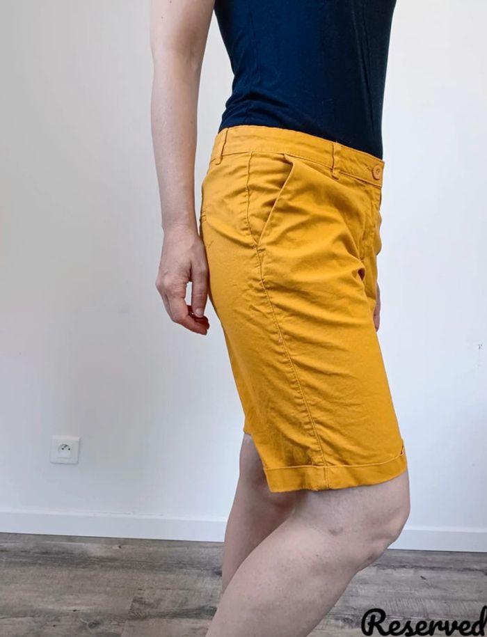 Short jaune moutarde Reserved taille 38 💖 - photo numéro 3