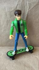 Bandai Ben 10 2008 Rare figurine Ben Tennyson skateboard veste verte