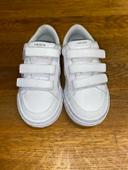 Chaussure Lacoste enfant