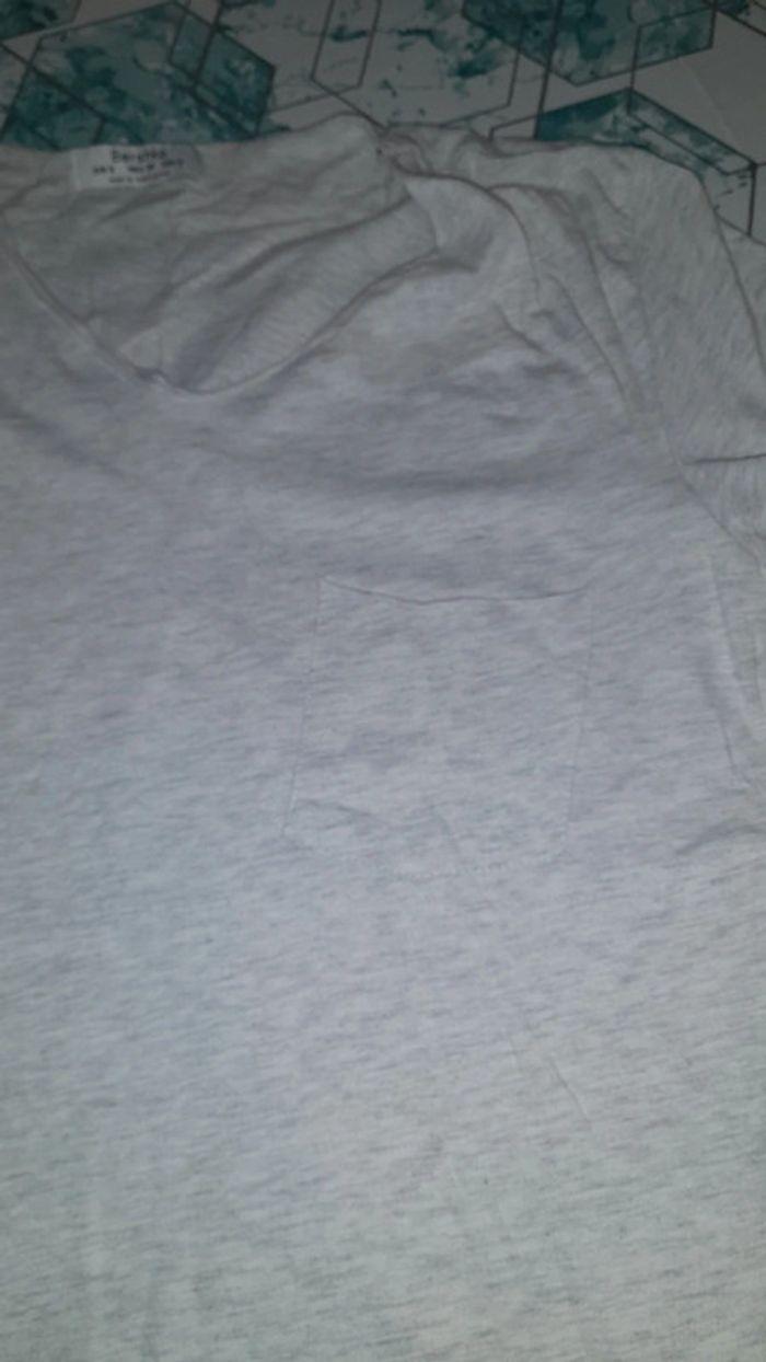 Tee shirt gris - photo numéro 2